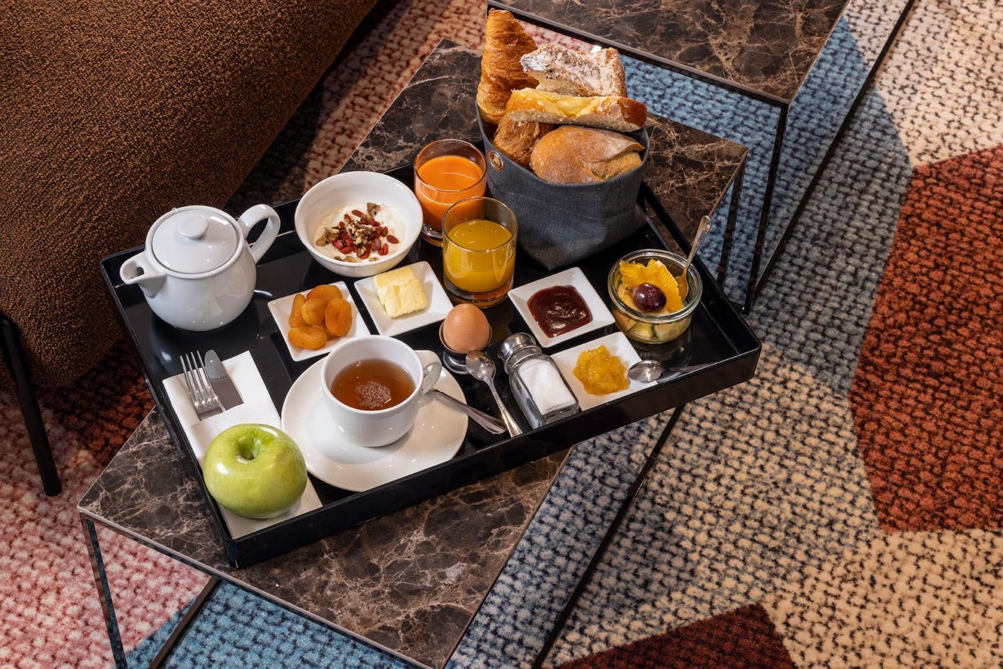 Hotel Le Colombier Colmar Bagian luar foto