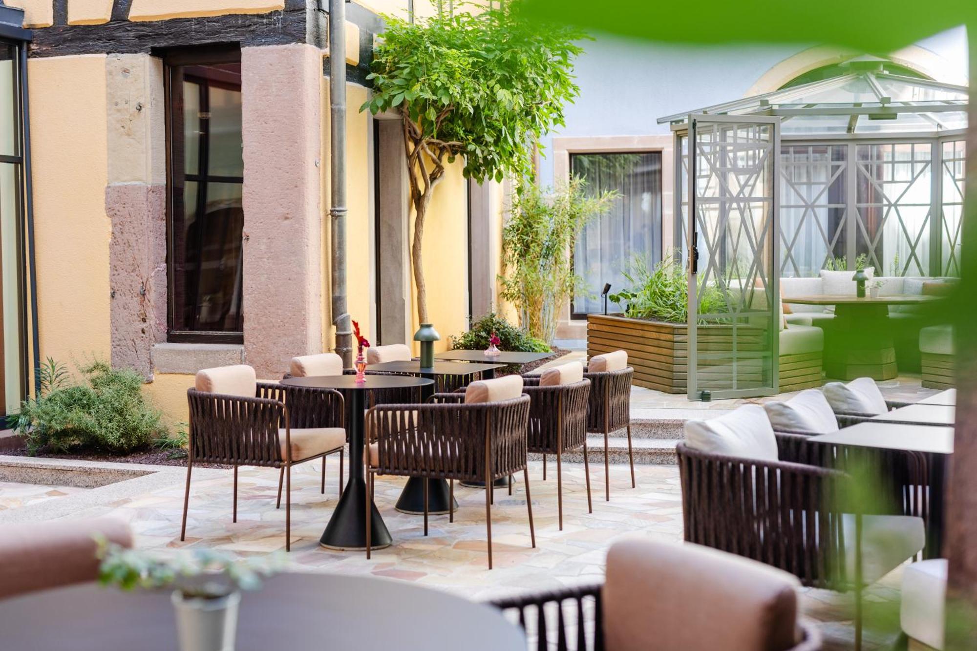 Hotel Le Colombier Colmar Bagian luar foto